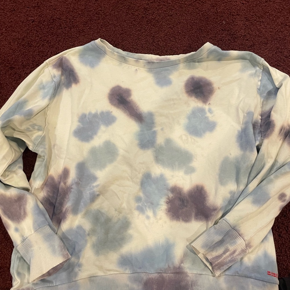 Tye Dye Crewneck size large never worn